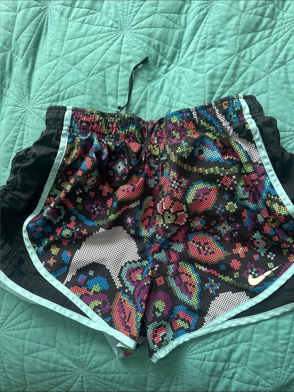 Nike Black Multicolor Patterned Women's Athletic Shorts